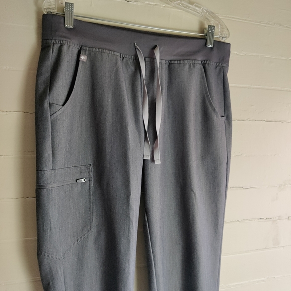 Figs Men's MT Nursing Wear Pants - Picture 2 of 10